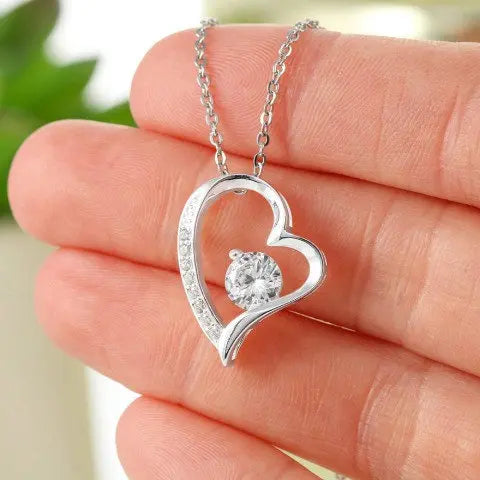 necklace for women, silver plated jewellery for gift, heart pendant, stone pendant, diamond pendant, gift for mom, silver plated minimalist pendant, heart minimal jewellery, gift for mother, silver heart pendant, minimalist pendant, delicate pendant, mothers day gift, silver plated jewellery for gift, minimal everyday silver plated jewellery, heart pendant, everyday fashion jewellery, silver necklace, silver plated pendant,